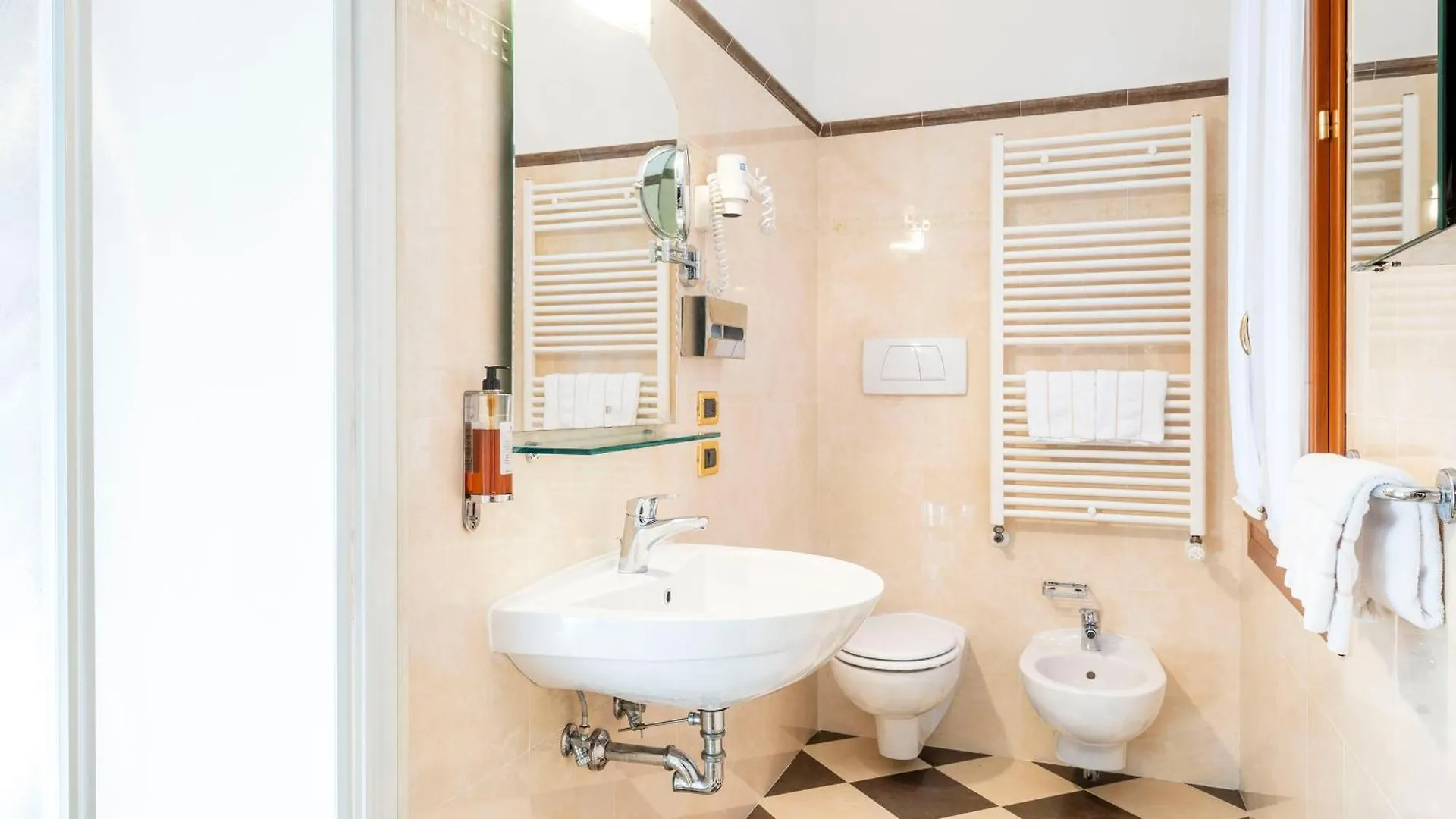 Hotel Torino Венеция