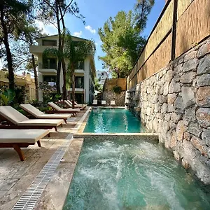 Esmahan Forest And Pool By Zehra Мармарис
