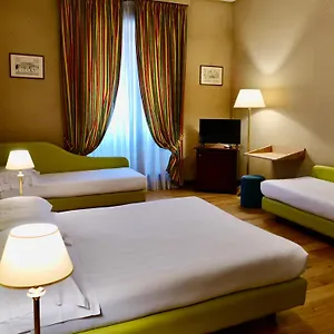 Hotell Oceania